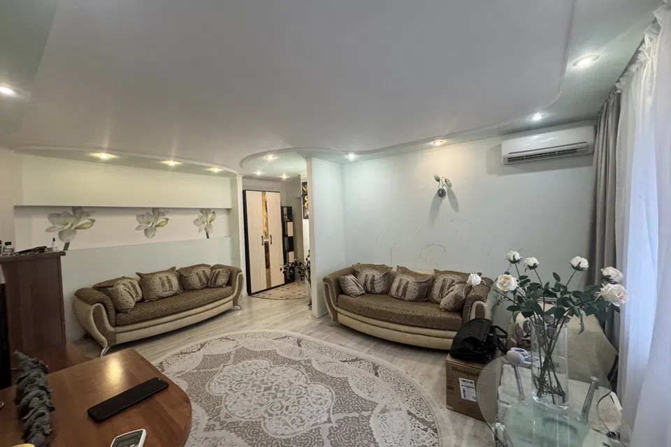 Продаётся 3-комнатная квартира, 66 м²
