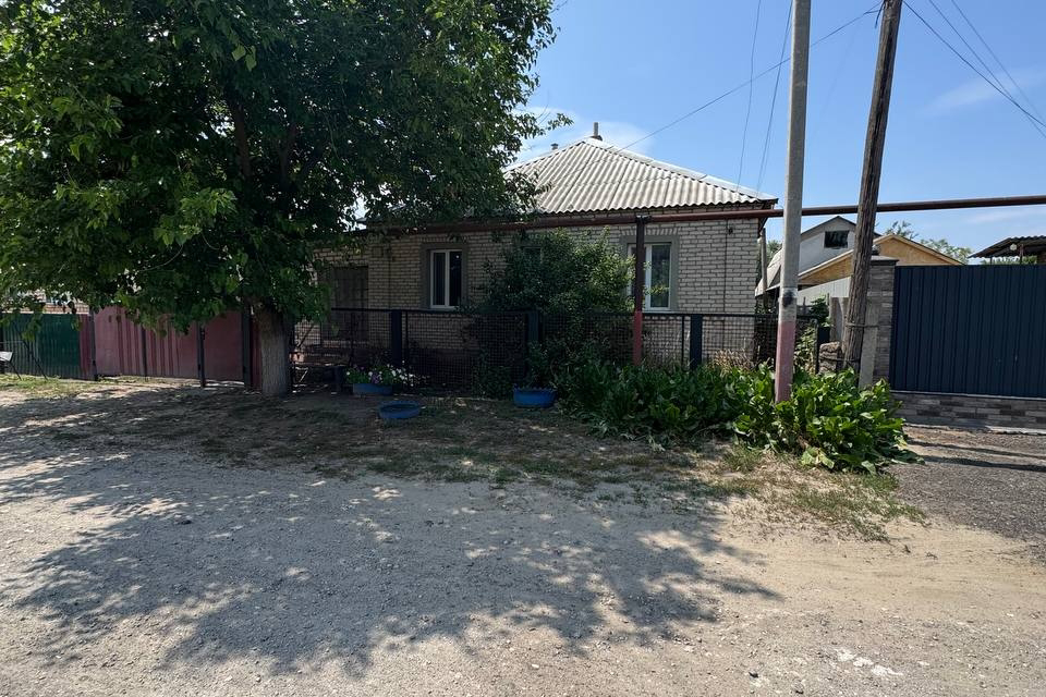 Продаётся 3-этажный дом, 86 м²