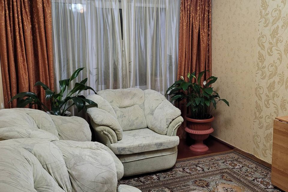 Продаётся 4-комнатная квартира, 77.2 м²