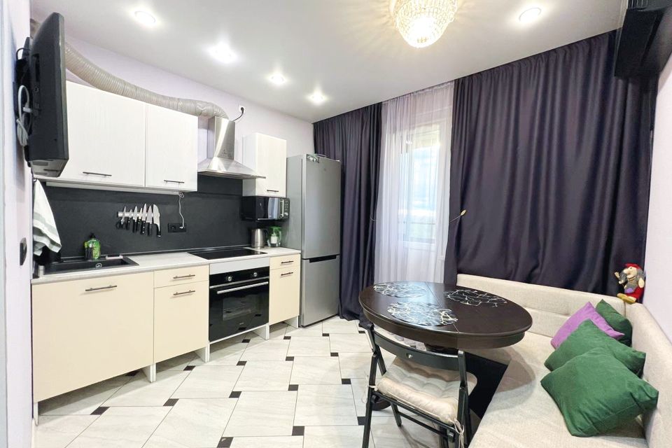 Продаётся 1-комнатная квартира, 41.2 м²