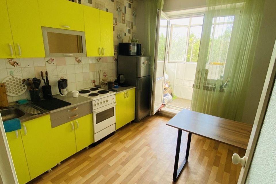 Сдаётся 1-комнатная квартира, 38 м²