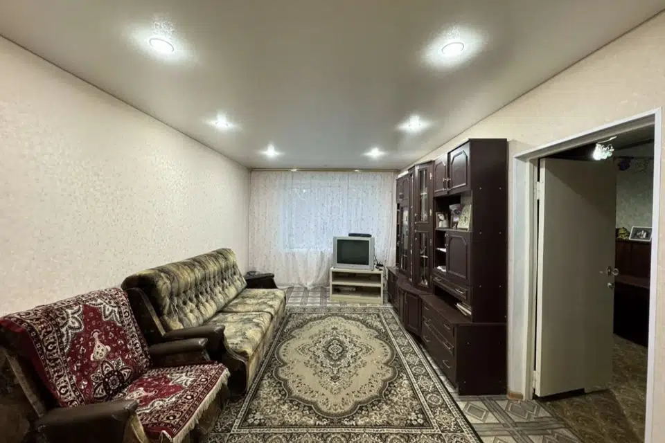 Продаётся 3-комнатная квартира, 62.8 м²