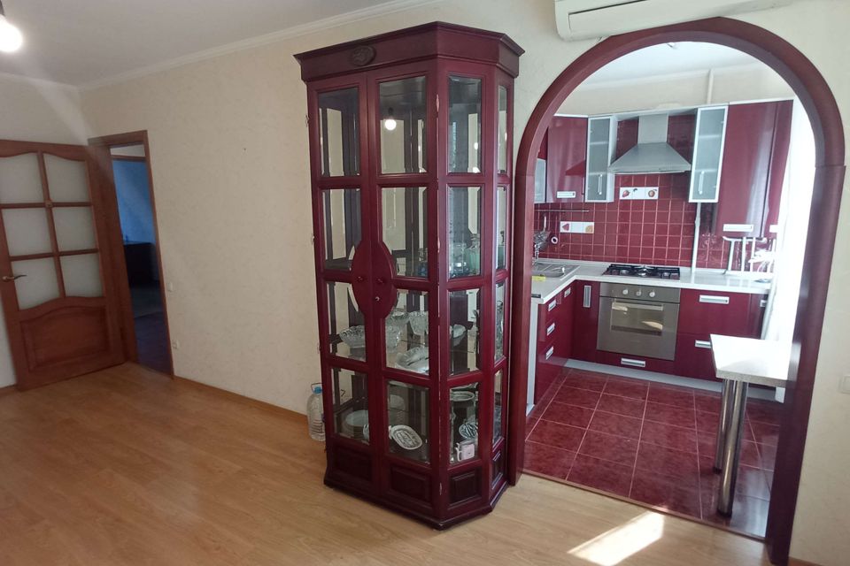 Продаётся 3-комнатная квартира, 60 м²