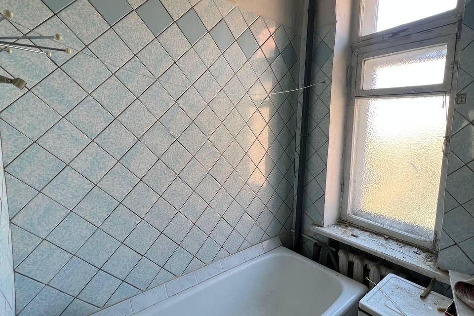 Продаётся 4-комнатная квартира, 109 м²