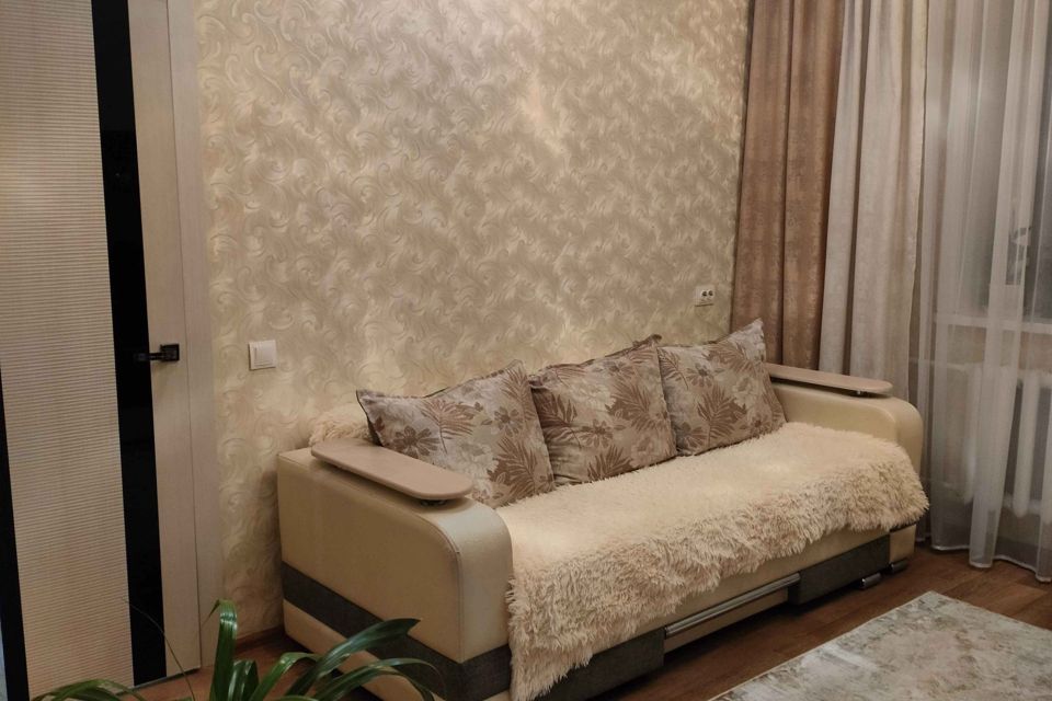 Продаётся 1-комнатная квартира, 38.4 м²