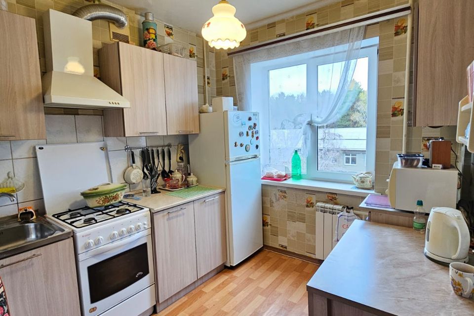 Продаётся 3-комнатная квартира, 58.9 м²