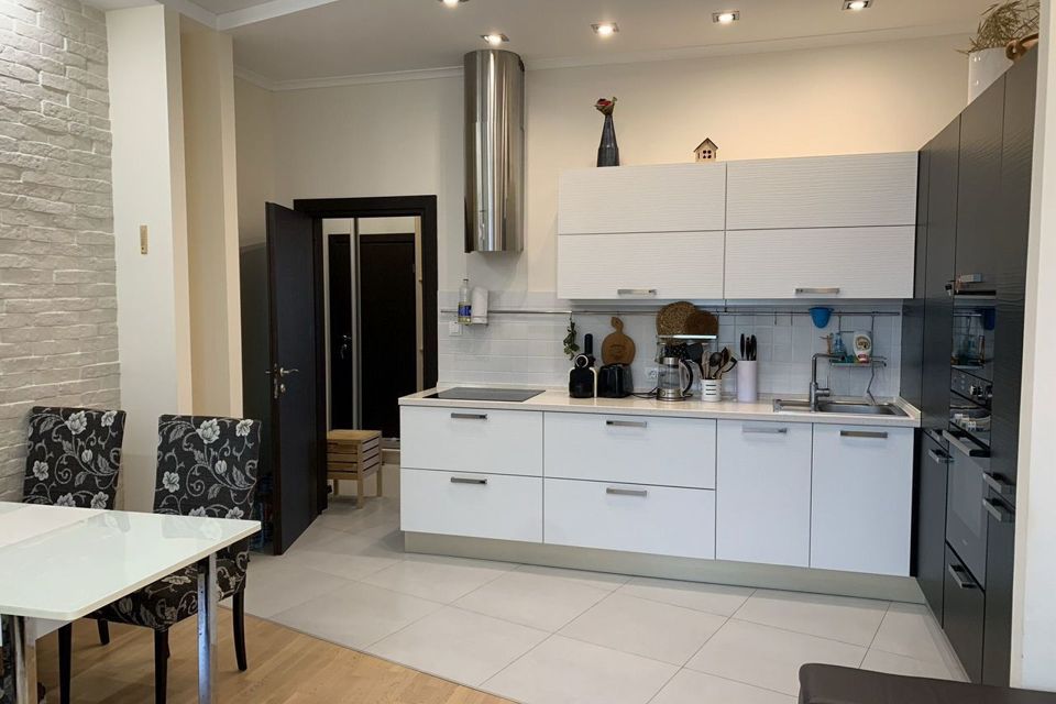 Продаётся 2-комнатная квартира, 80 м²