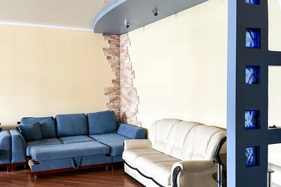 Продаётся 3-комнатная квартира, 121.4 м²