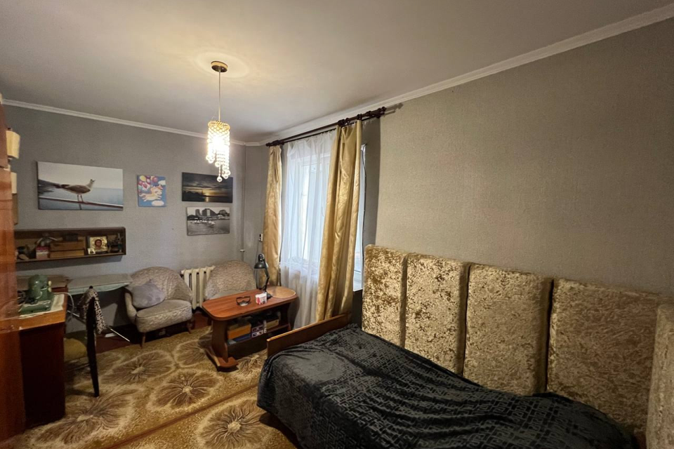 Продаётся 4-комнатная квартира, 93.4 м²