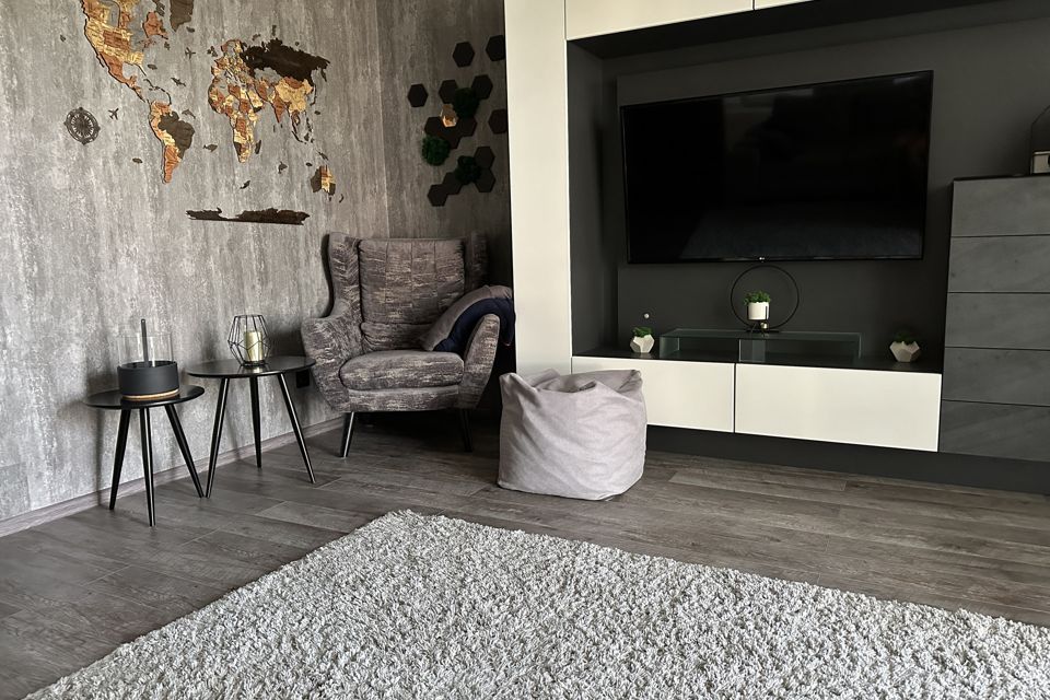 Продаётся 3-комнатная квартира, 98 м²