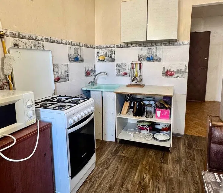 Продаётся 3-комнатная квартира, 61.9 м²