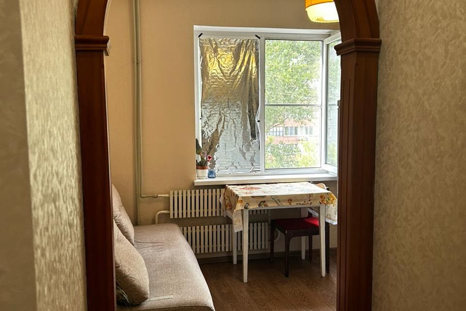 Продаётся 1-комнатная квартира, 37 м²