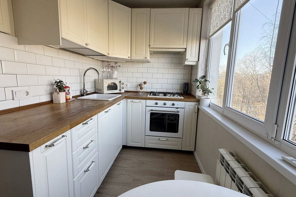 Продаётся 3-комнатная квартира, 58.8 м²