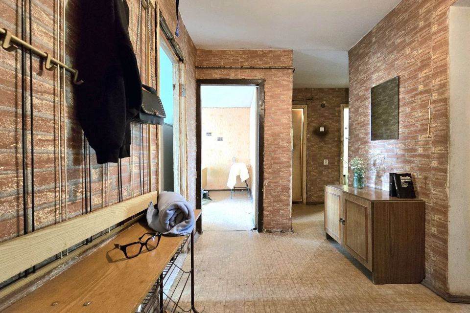 Продаётся 3-комнатная квартира, 60.7 м²