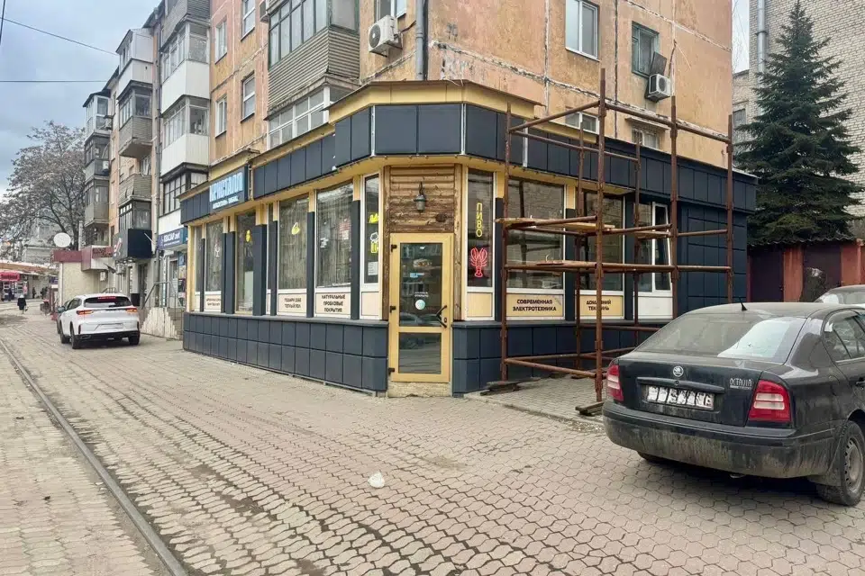 Продаётся торговое помещение, 130 м²