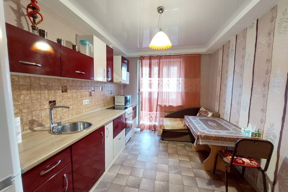 Продаётся 1-комнатная квартира, 42.7 м²