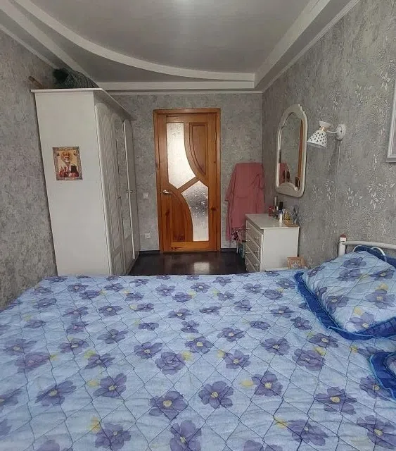 Продаётся 4-комнатная квартира, 66.2 м²