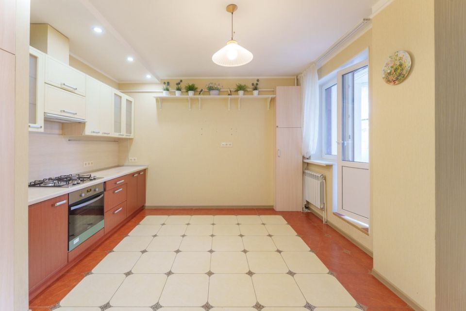 Продаётся 1-комнатная квартира, 61.3 м²