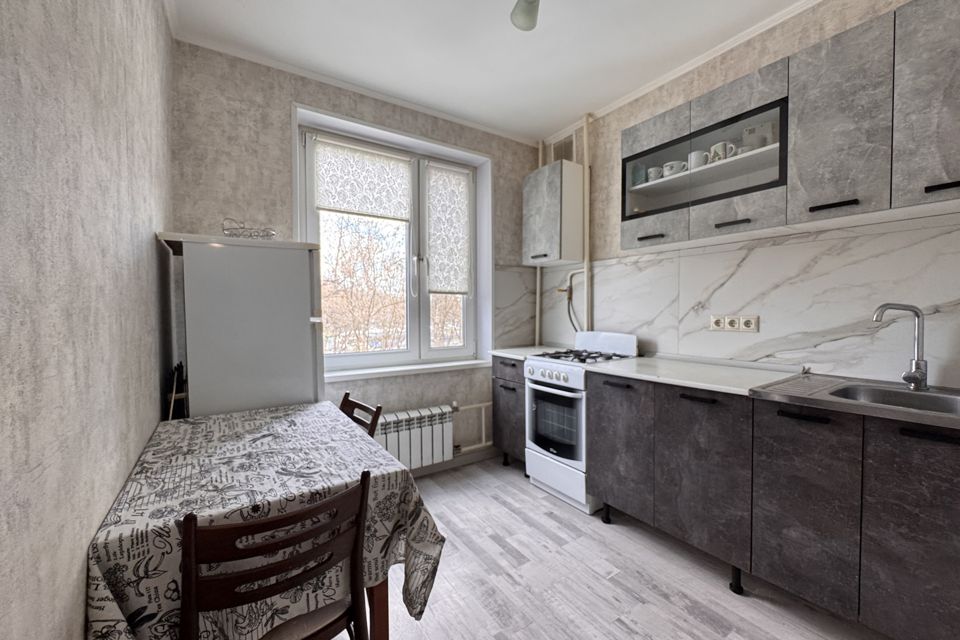 Продаётся 2-комнатная квартира, 42.2 м²