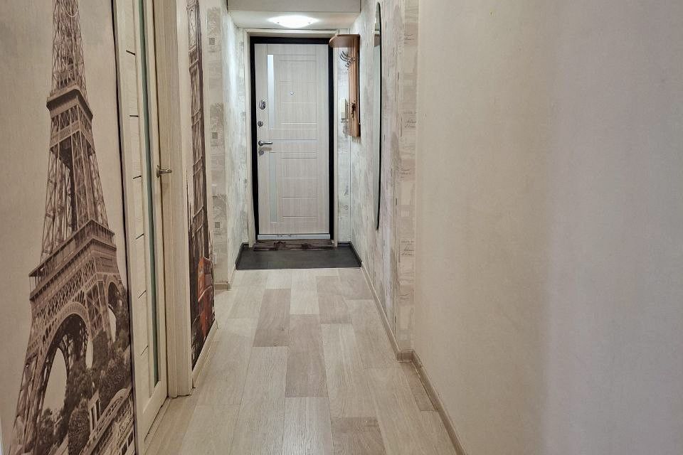 Продаётся 3-комнатная квартира, 52.7 м²