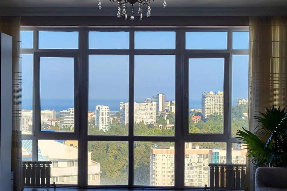 Продаётся 2-комнатная квартира, 82 м²