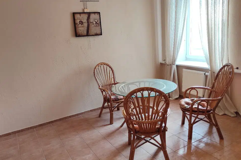 Продаётся 2-комнатная квартира, 87.3 м²