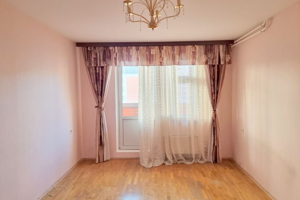 Продаётся 1-комнатная квартира, 38 м²