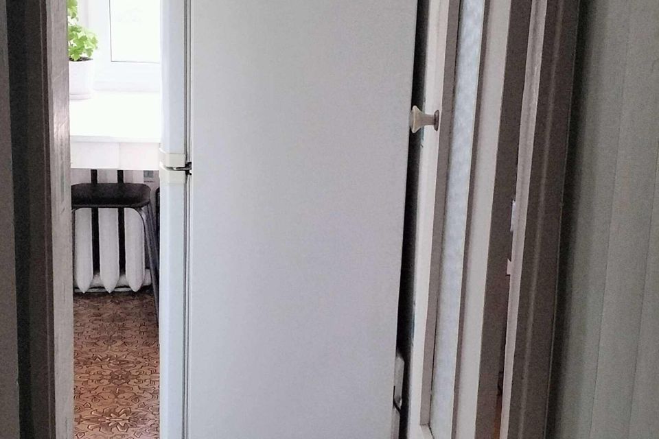 Продаётся 4-комнатная квартира, 58.7 м²