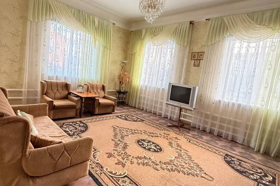 Продаётся 2-этажный дом, 170.4 м²
