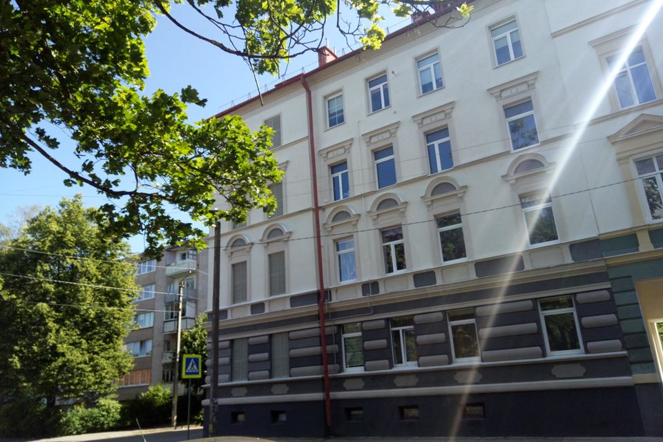 Продаётся 3-комнатная квартира, 54.4 м²