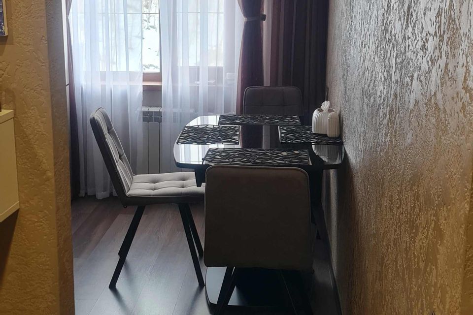 Продаётся 3-комнатная квартира, 62.4 м²
