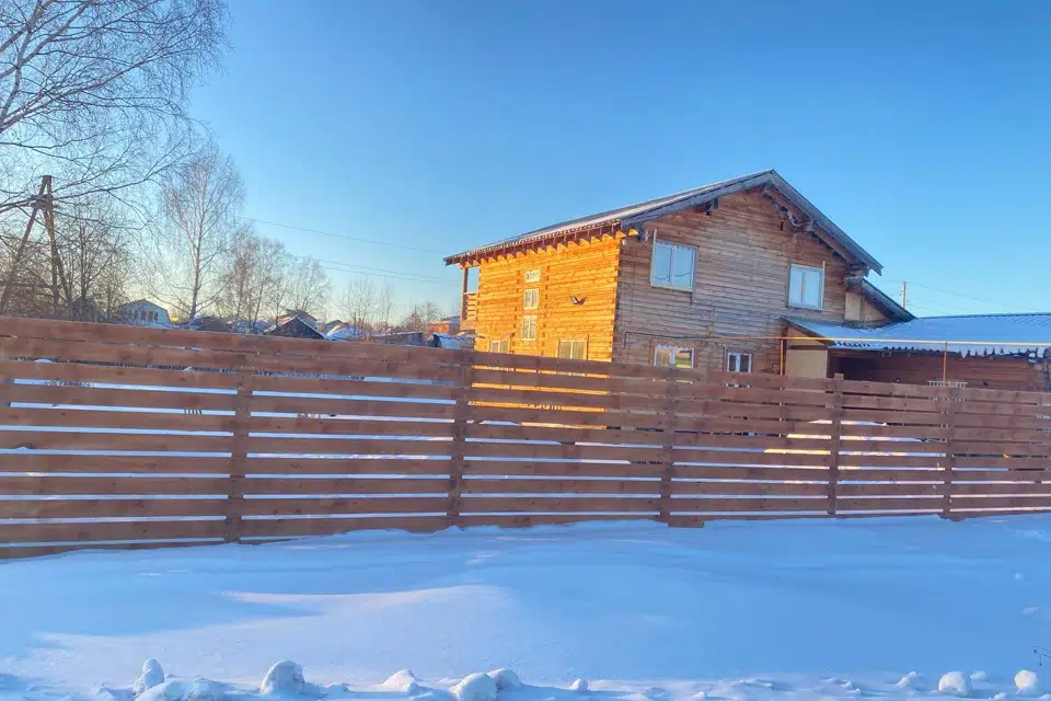 Продаётся 2-этажный дом, 300 м²