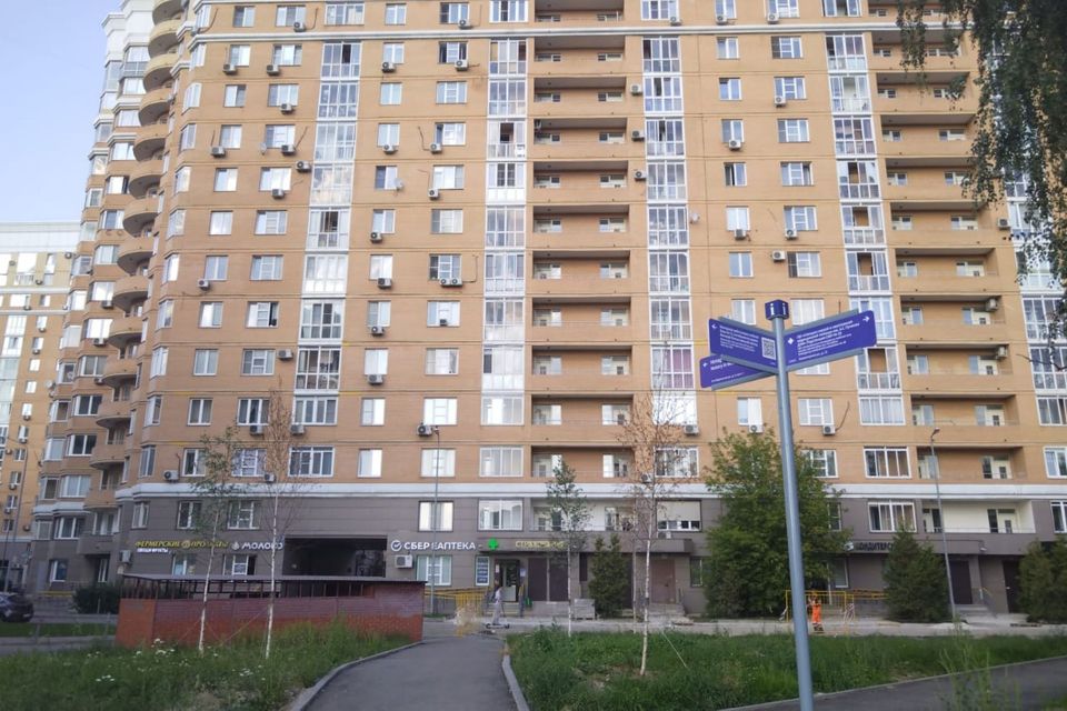 Продаётся 1-комнатная квартира, 56 м²