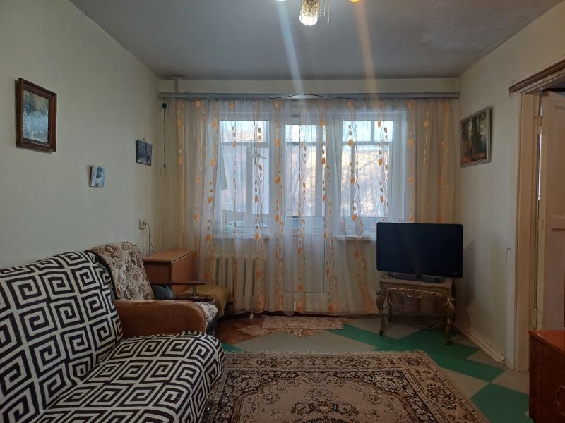 Продаётся 3-комнатная квартира, 58 м²