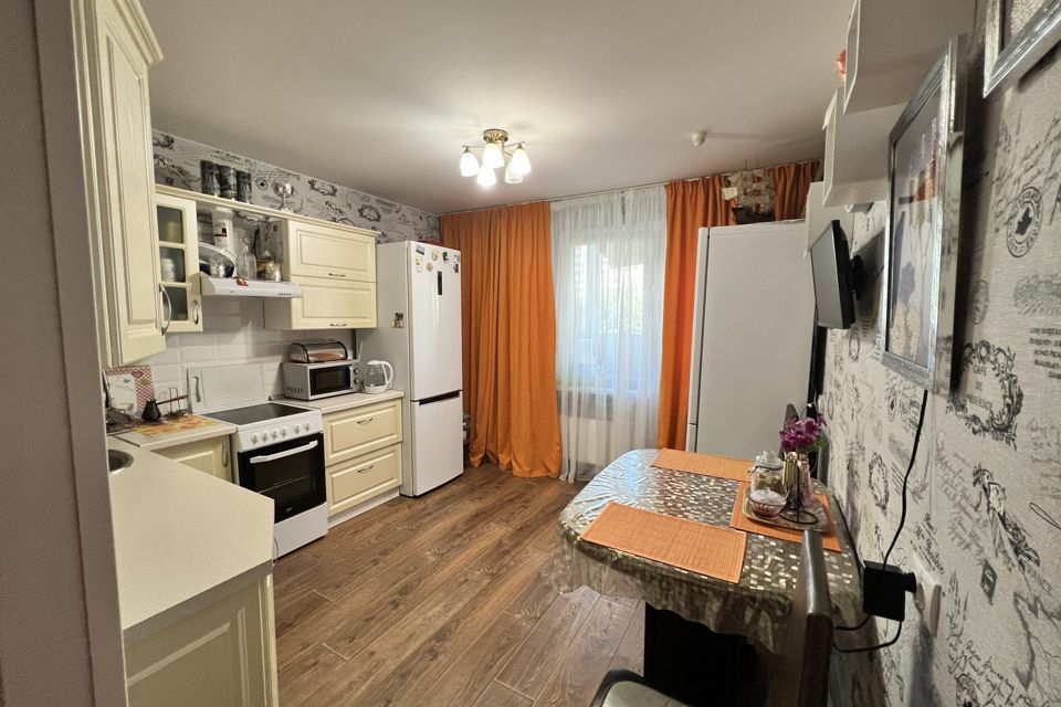 Продаётся 2-комнатная квартира, 56.7 м²
