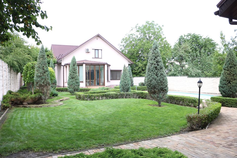 Продаётся 2-этажный дом, 223 м²