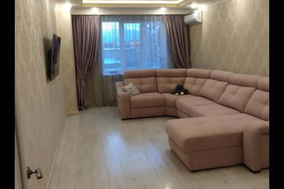 Продаётся 3-комнатная квартира, 90 м²
