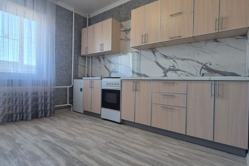 Продаётся 1-комнатная квартира, 42 м²