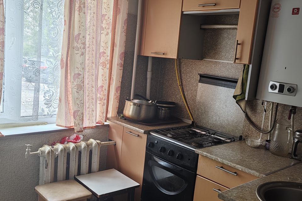 Продаётся 3-комнатная квартира, 58.4 м²