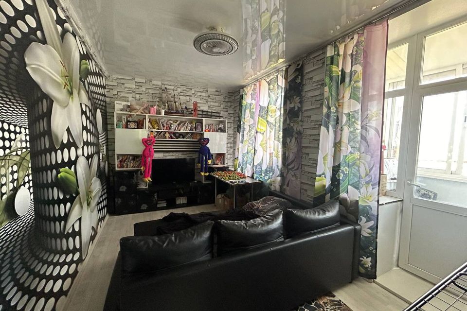 Продаётся 3-комнатная квартира, 92.9 м²