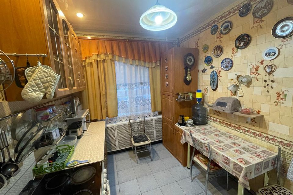 Продаётся 4-комнатная квартира, 81.2 м²