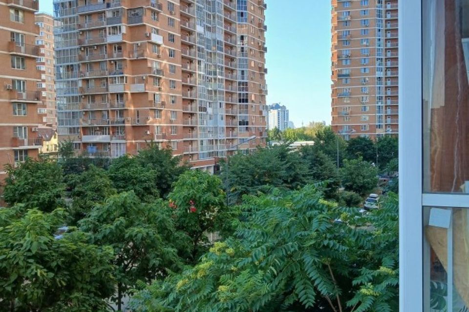 Продаётся 3-комнатная квартира, 72.6 м²