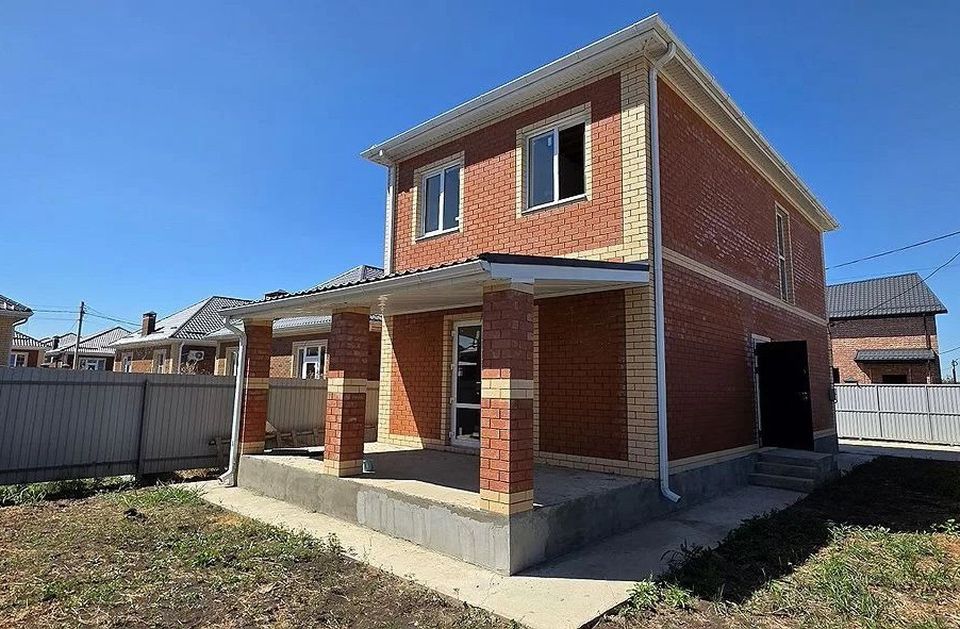 Продаётся 2-этажный дом, 137 м²