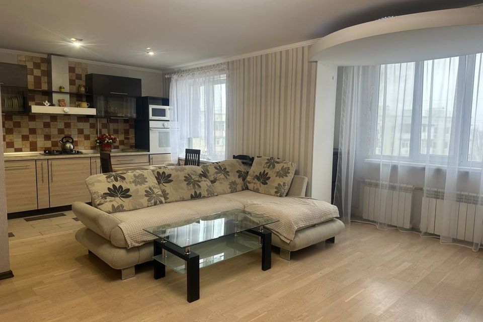 Продаётся 4-комнатная квартира, 86.8 м²