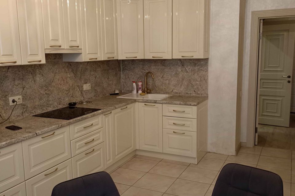 Продаётся 2-комнатная квартира, 58.5 м²