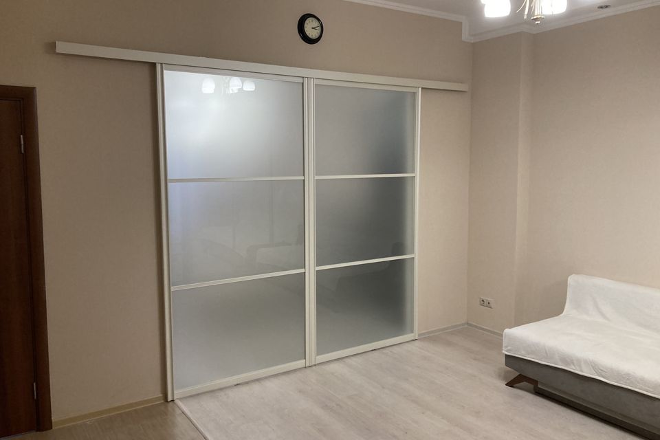 Продаётся 1-комнатная квартира, 52 м²