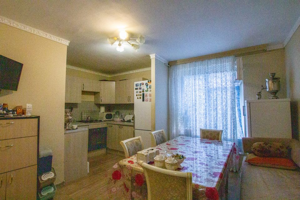 Продаётся 3-комнатная квартира, 54.6 м²