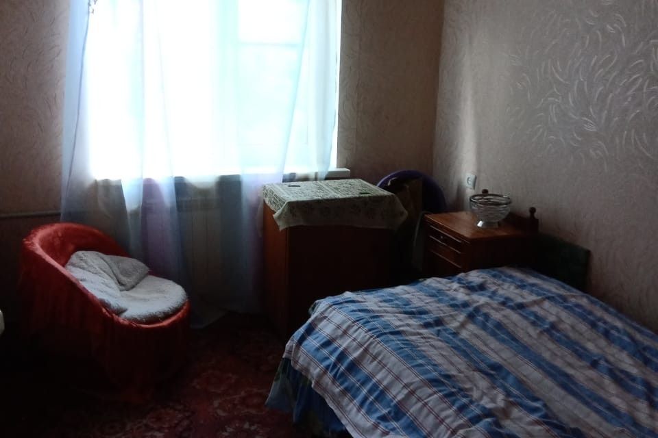 Продаётся 4-комнатная квартира, 65.7 м²