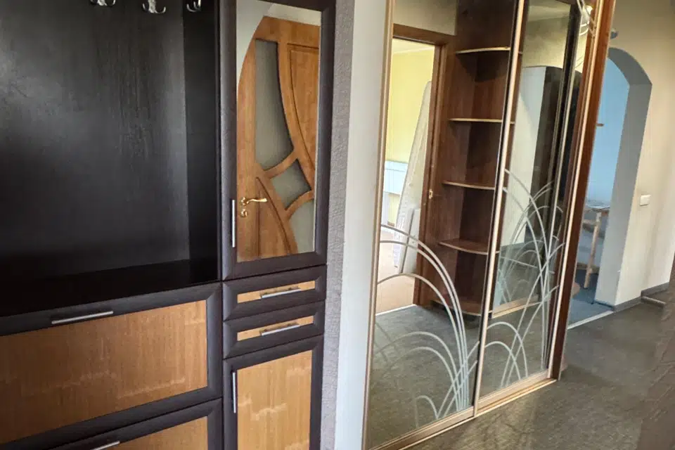 Продаётся 4-комнатная квартира, 86 м²
