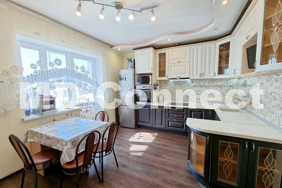 Продаётся 2-комнатная квартира, 84 м²